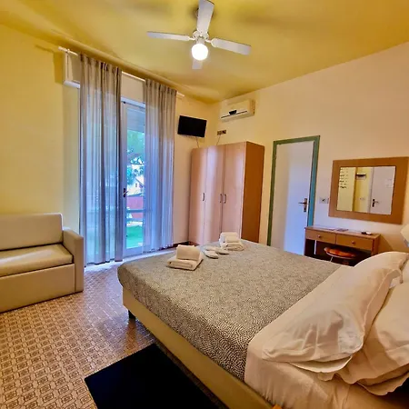 Hotel Rossella Rimini Exterior foto
